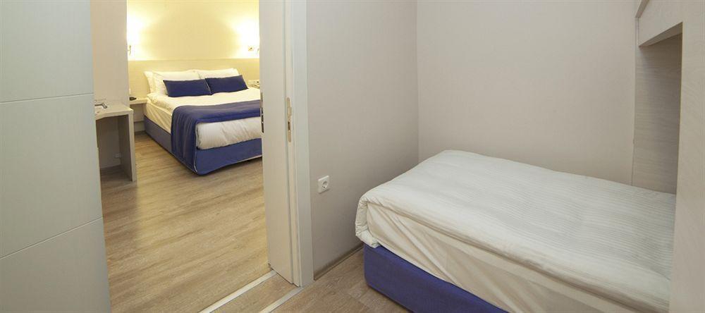 Walk In Hotel Ізмір Екстер'єр фото