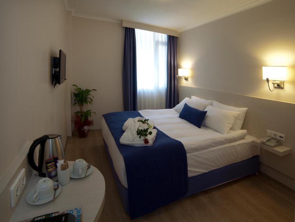 Walk In Hotel Ізмір Номер фото