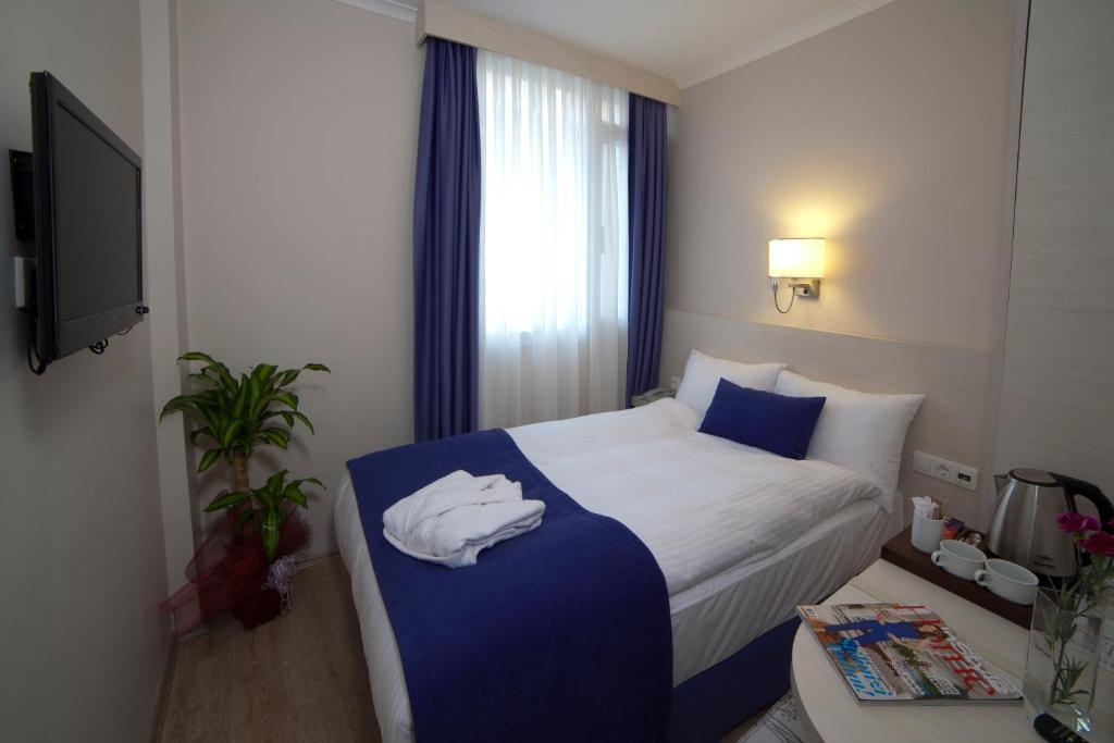 Walk In Hotel Ізмір Номер фото