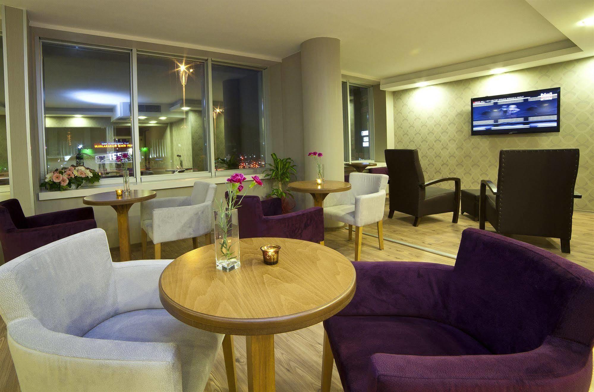 Walk In Hotel Ізмір Екстер'єр фото